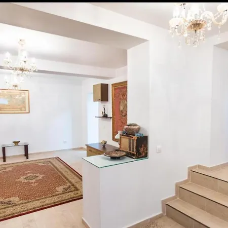 New Burgeois Berindey - Universitate Appartement Boekarest