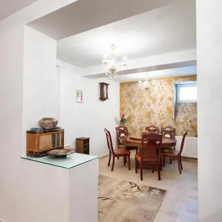 New Burgeois Berindey - Universitate Apartment